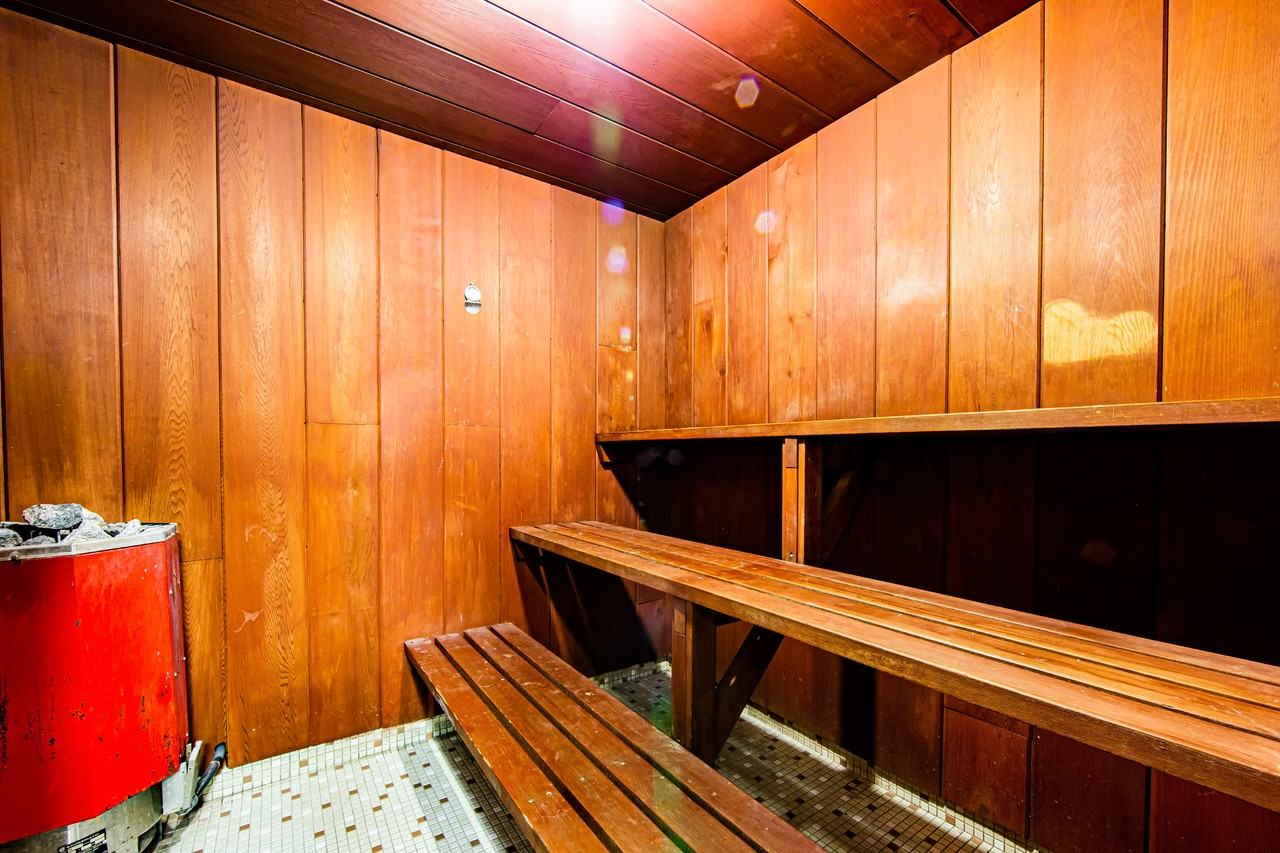 Pier 100 Apartments - Photo 6 of 10