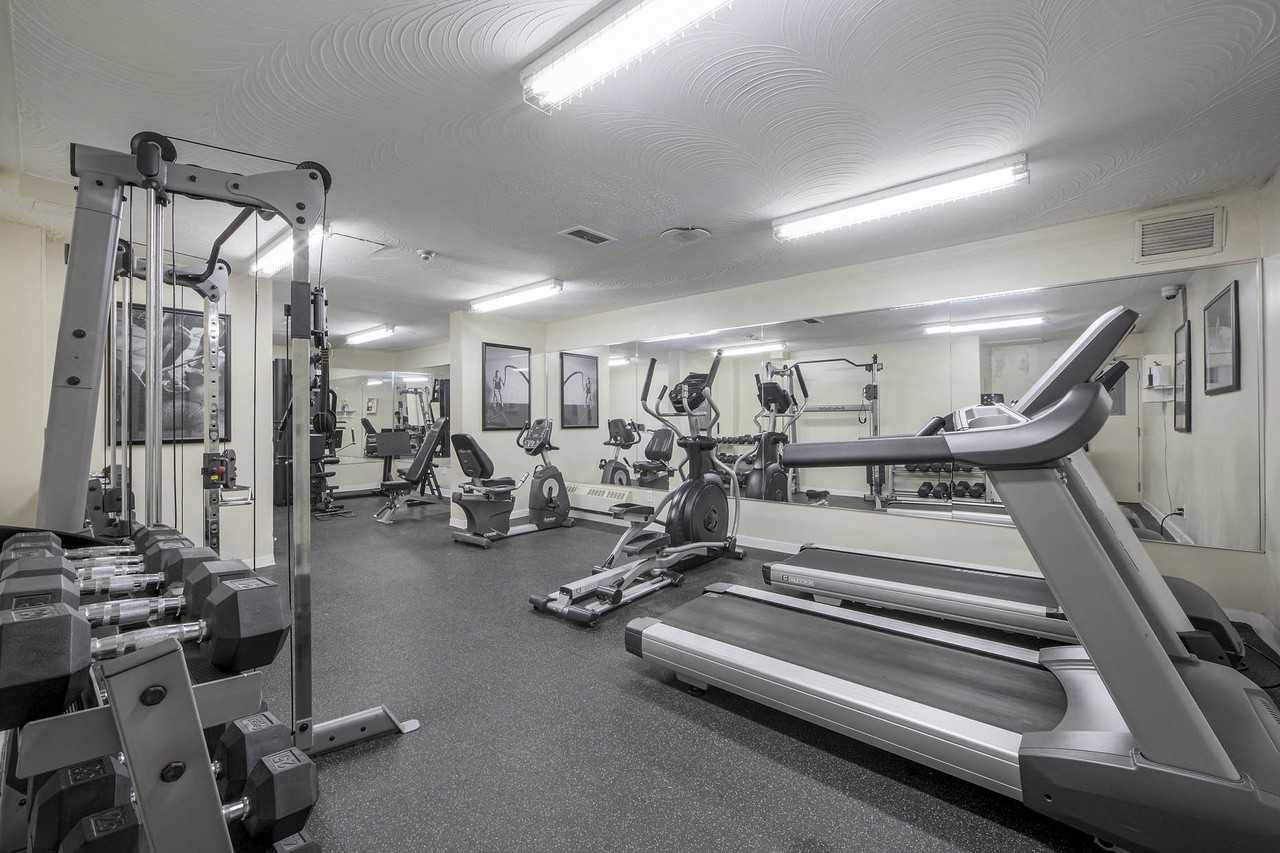 Lakewood Apartments I - Photo 7 of 10