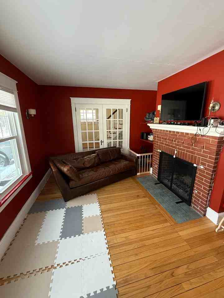 56 Davis St #1 - Photo 4 of 14