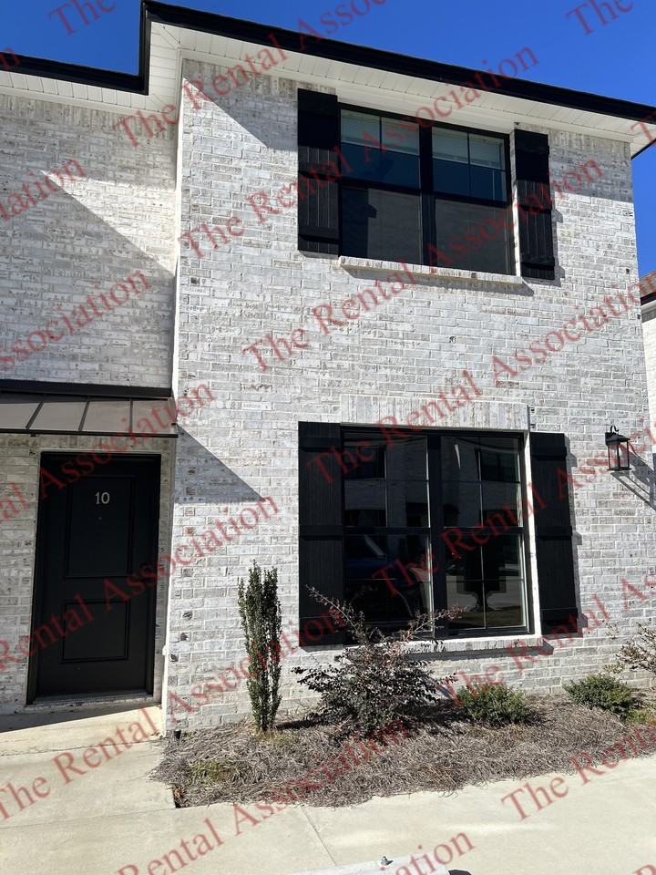 56 Martha Dr #1 - Photo 2 of 29