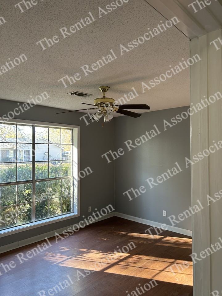 56 Martha Dr #1 - Photo 7 of 29