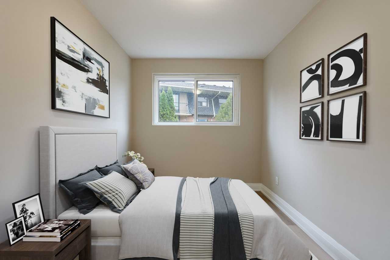 192 Kemp Crescent - Photo 5 of 9