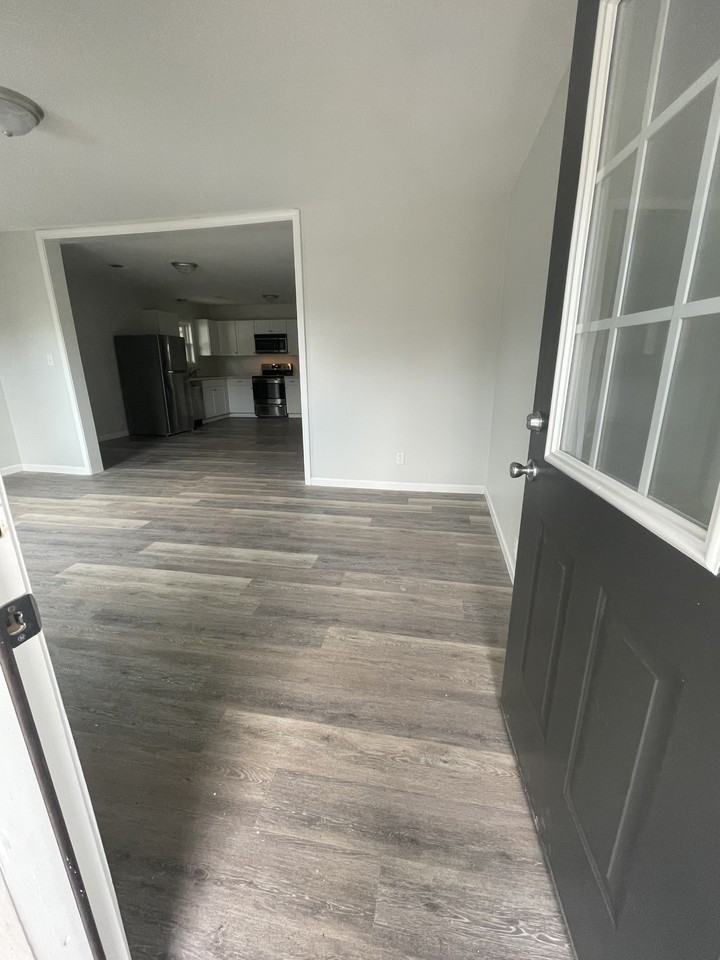 424 Bell Ave #1 - Photo 2 of 16