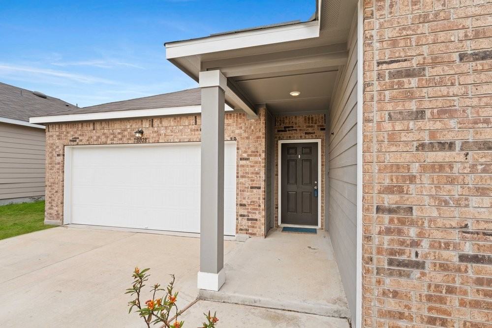 6028 Pearl Mdw #1 - Photo 4 of 33