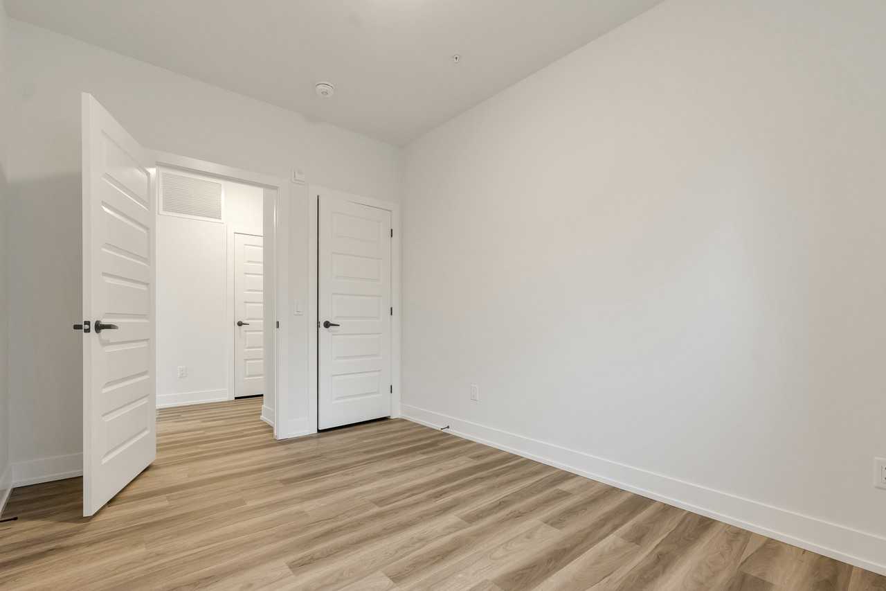 1100 Lackner Blvd #224, Kitchener, ON N2A 4A8, Canada - Photo 3 of 50