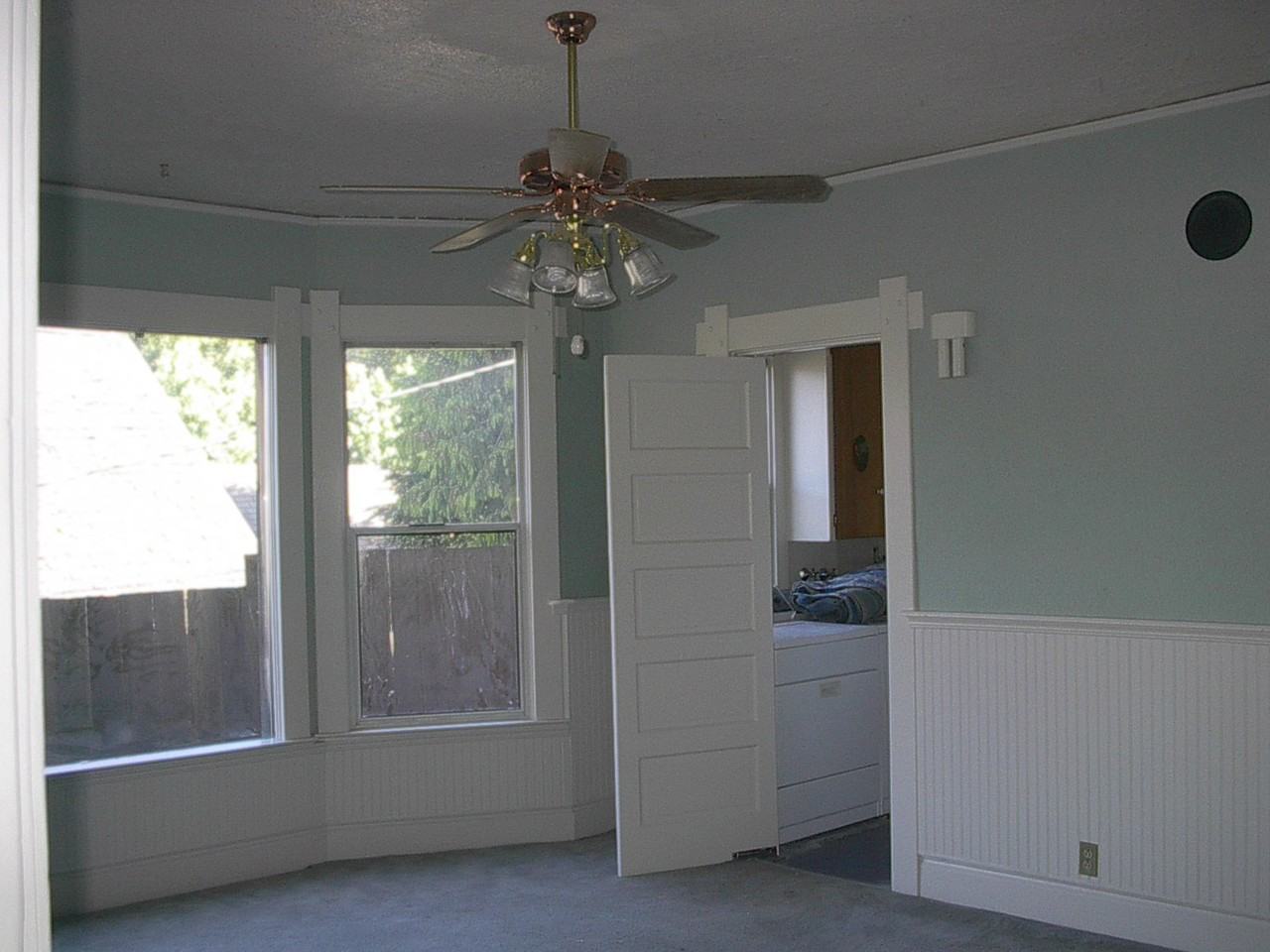 3423 Hoyt Ave #1 - Photo 2 of 4