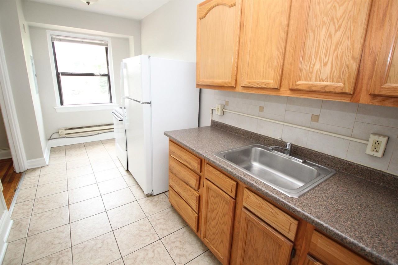 4720 CENTRE AVENUEAPT 3-G #3G - Photo 4 of 8