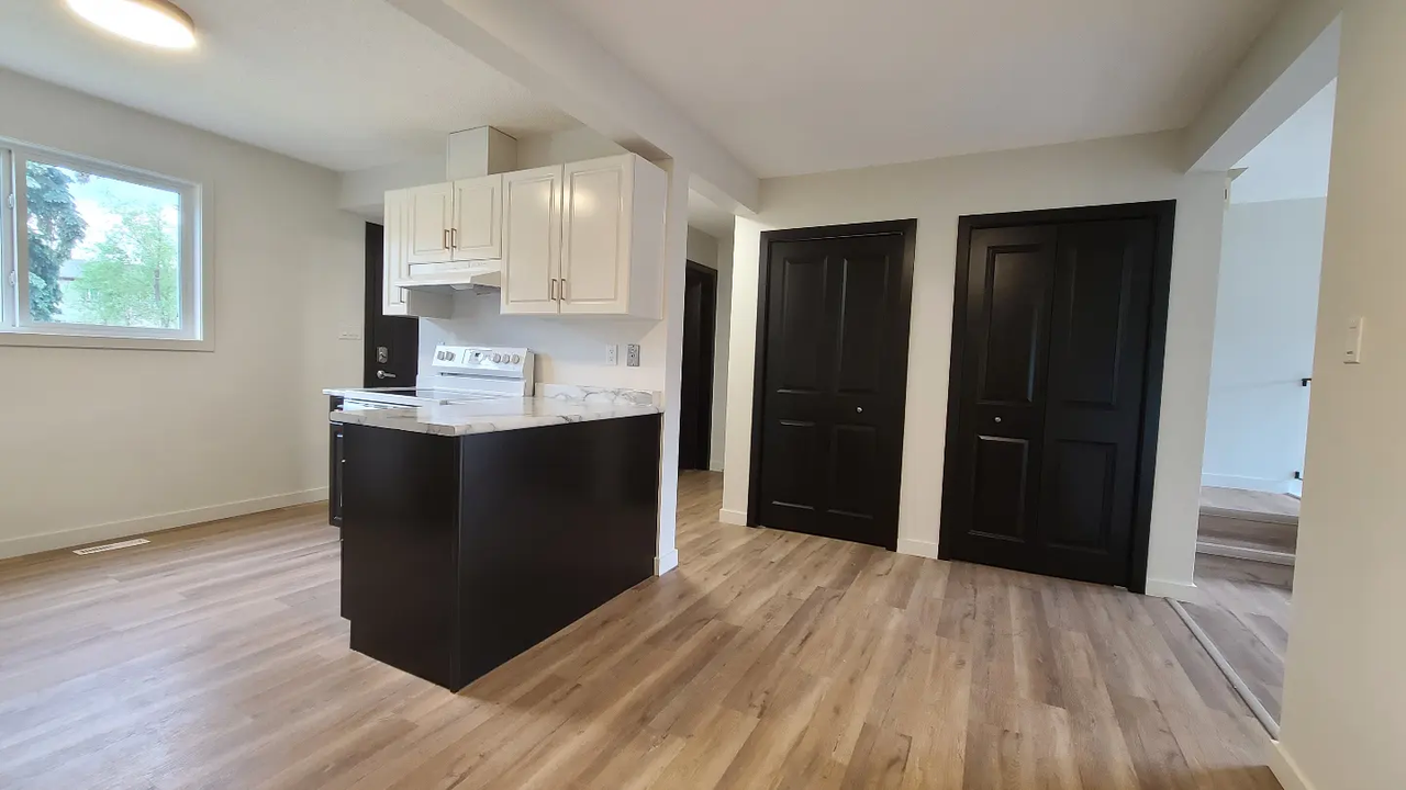 Lakeland Village - Photo 6 of 13