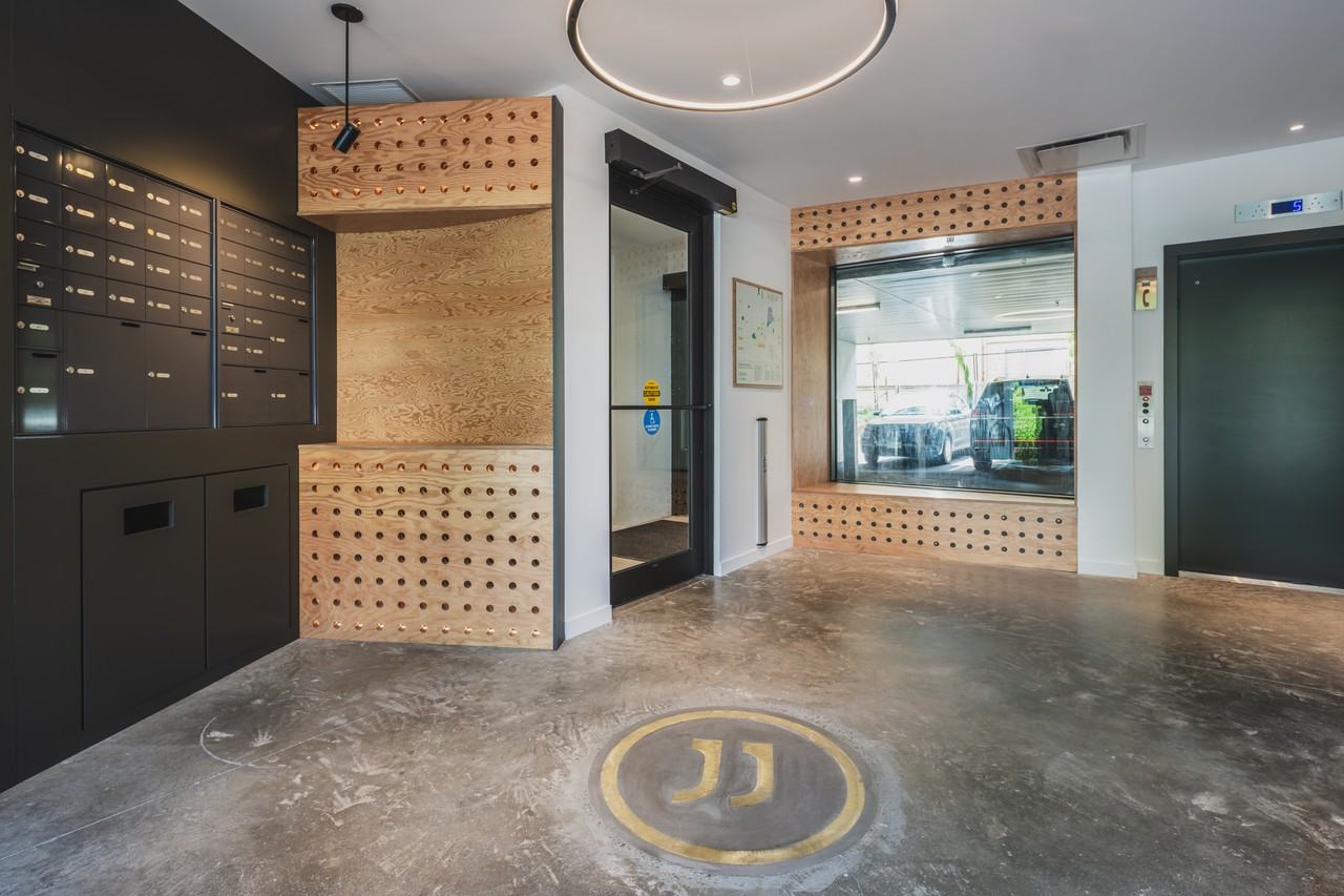 Journal in Jubilee - Photo 7 of 43