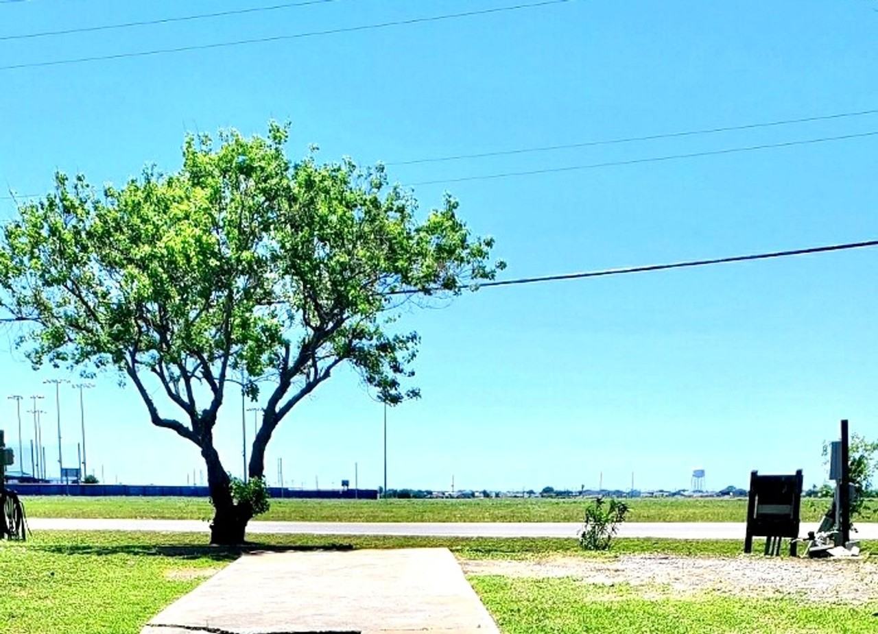 Portland MHP - Photo 2 of 19