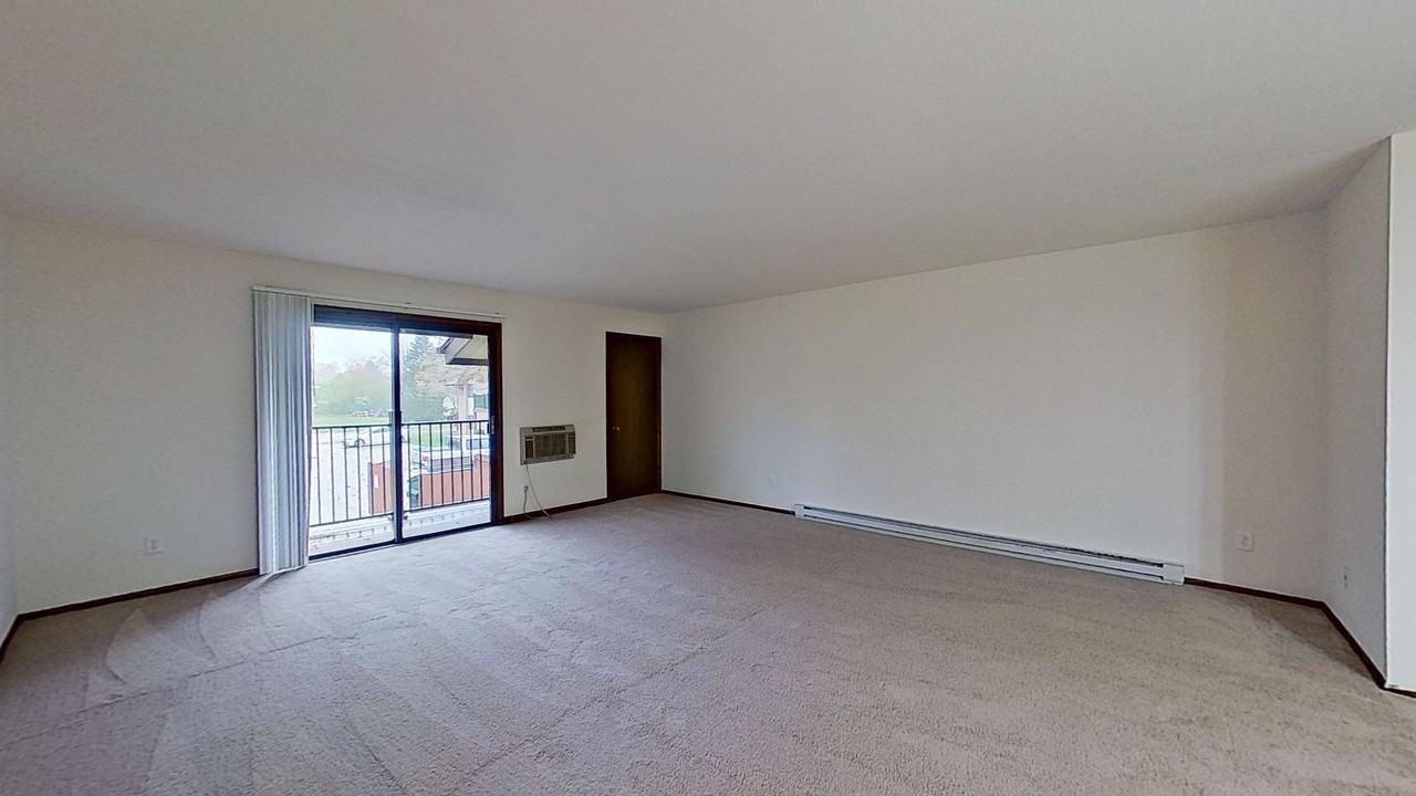 N76W14525 Market Dr - Photo 5 of 18