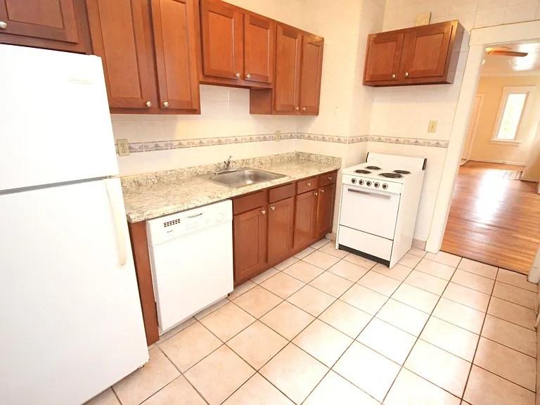 2359 Tilbury Ave #2359 - Photo 5 of 8