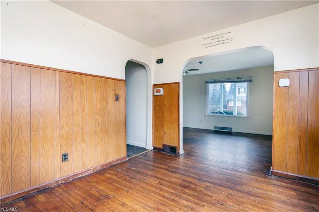 902 E Boston Ave #1 - Photo 3 of 7