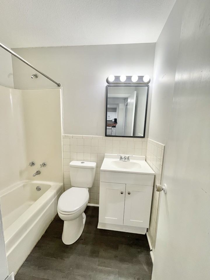 1722 Shawnee Dr #D - Photo 4 of 4