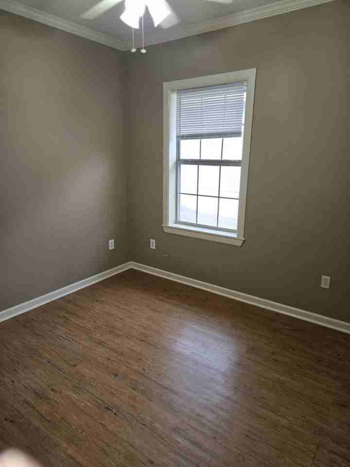 709 South Olympia Avenue - Photo 3 of 10