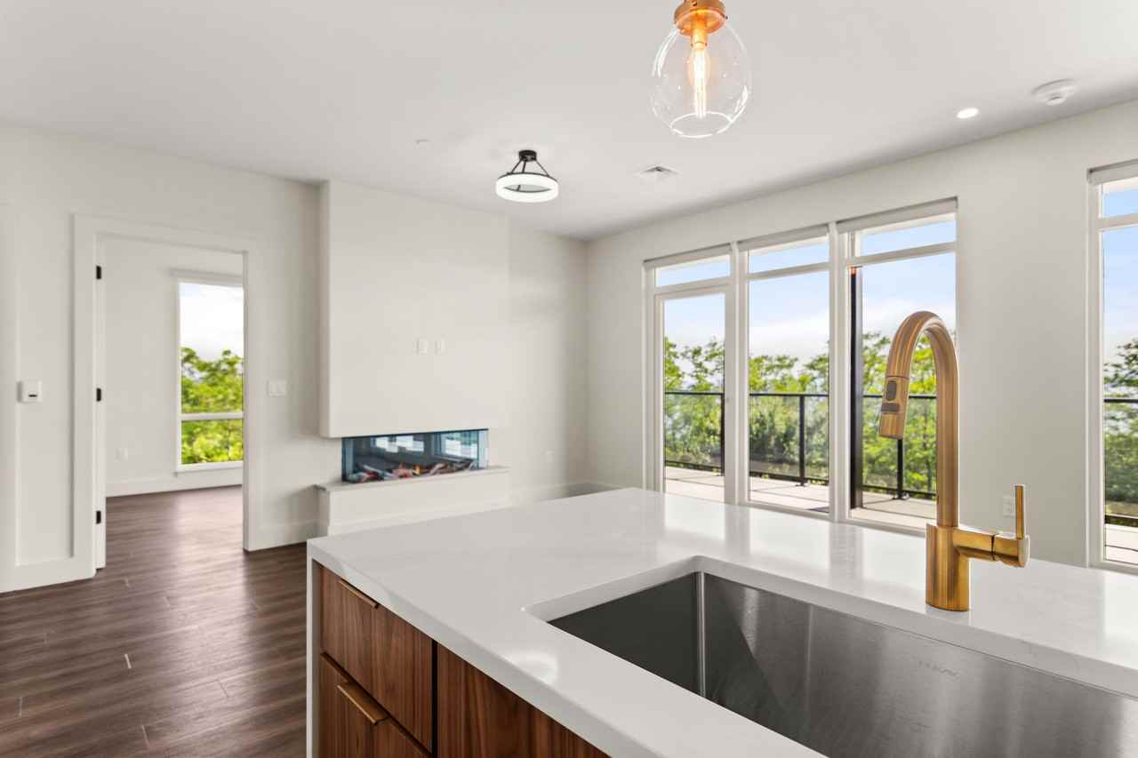 One25 - Photo 2 of 50