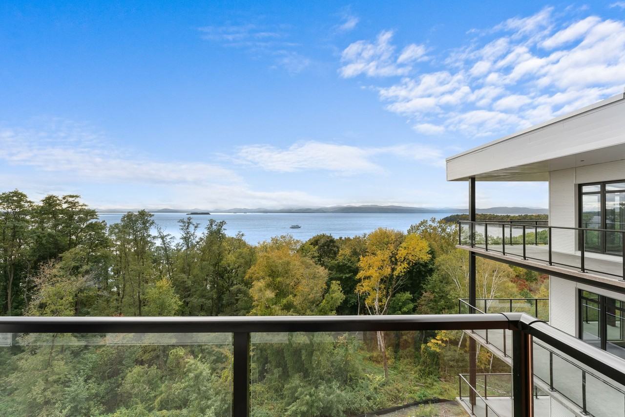 One25 - Photo 3 of 50