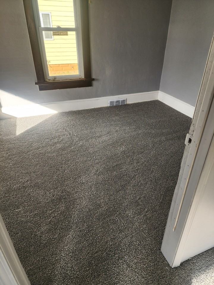 1030 23rd St #1 - Photo 2 of 8