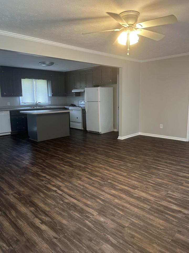 2515 Reta St #A - Photo 2 of 16