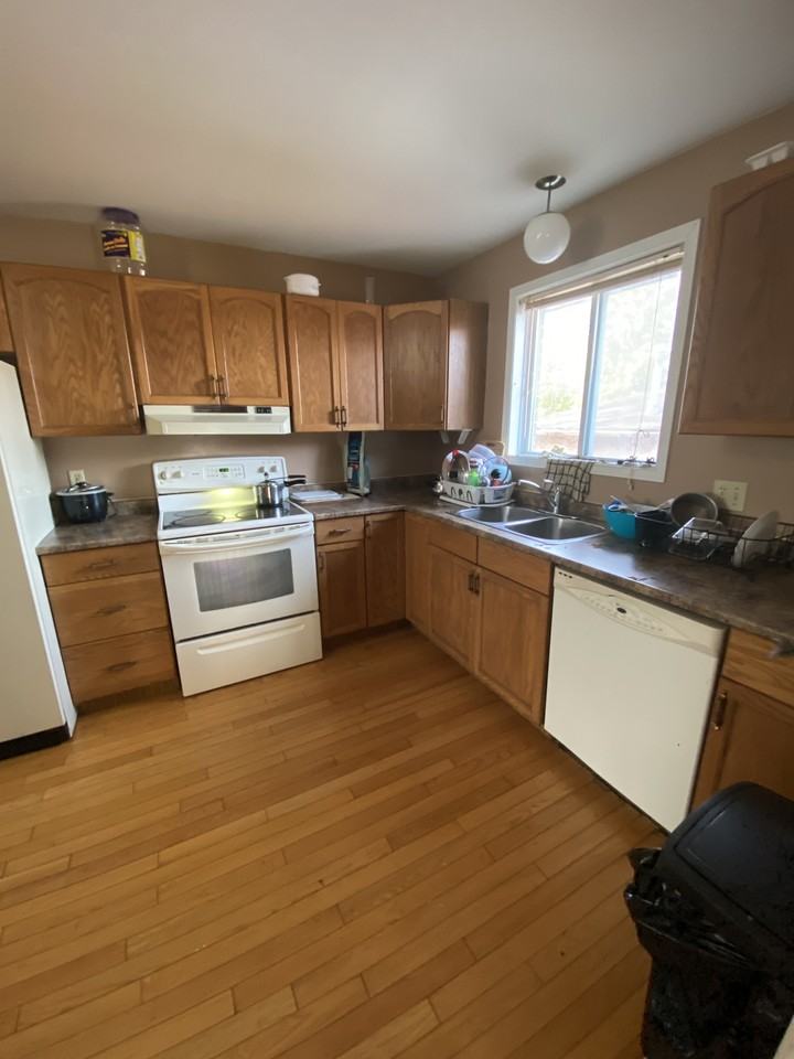 641 Fortye Dr #1-5-6 - Photo 4 of 13