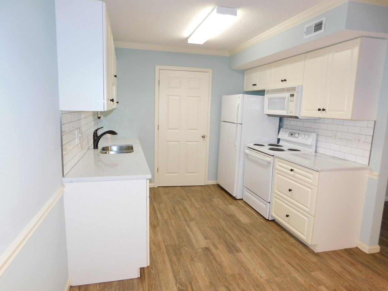 1435 Golf Terrace Blvd #1 - Photo 3 of 18