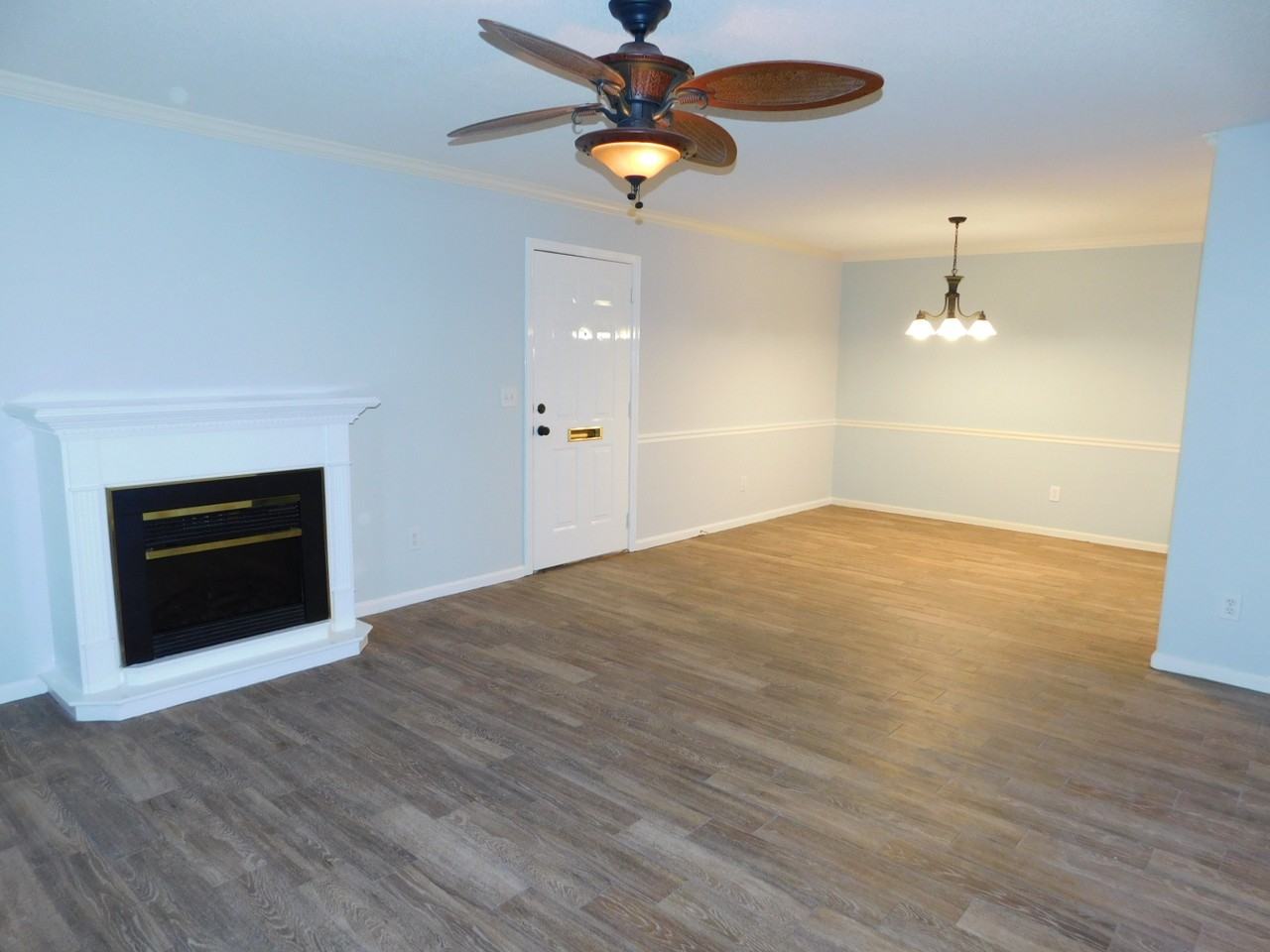 1435 Golf Terrace Blvd #1 - Photo 6 of 18