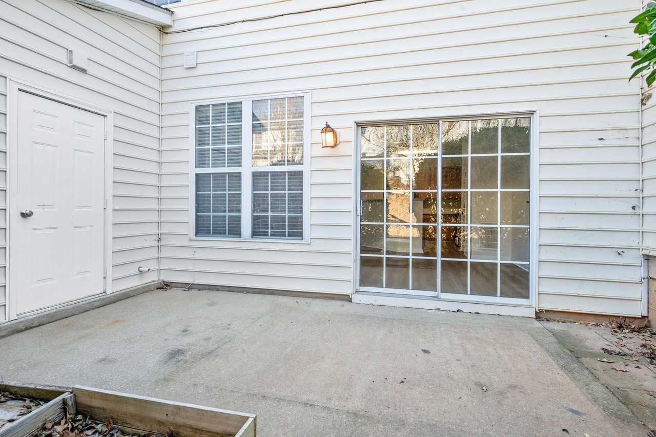 2204 Valley Haven Dr #1 - Photo 5 of 36