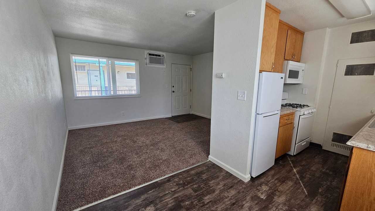 Magnolia Terrace Apartments - Photo 3 of 16