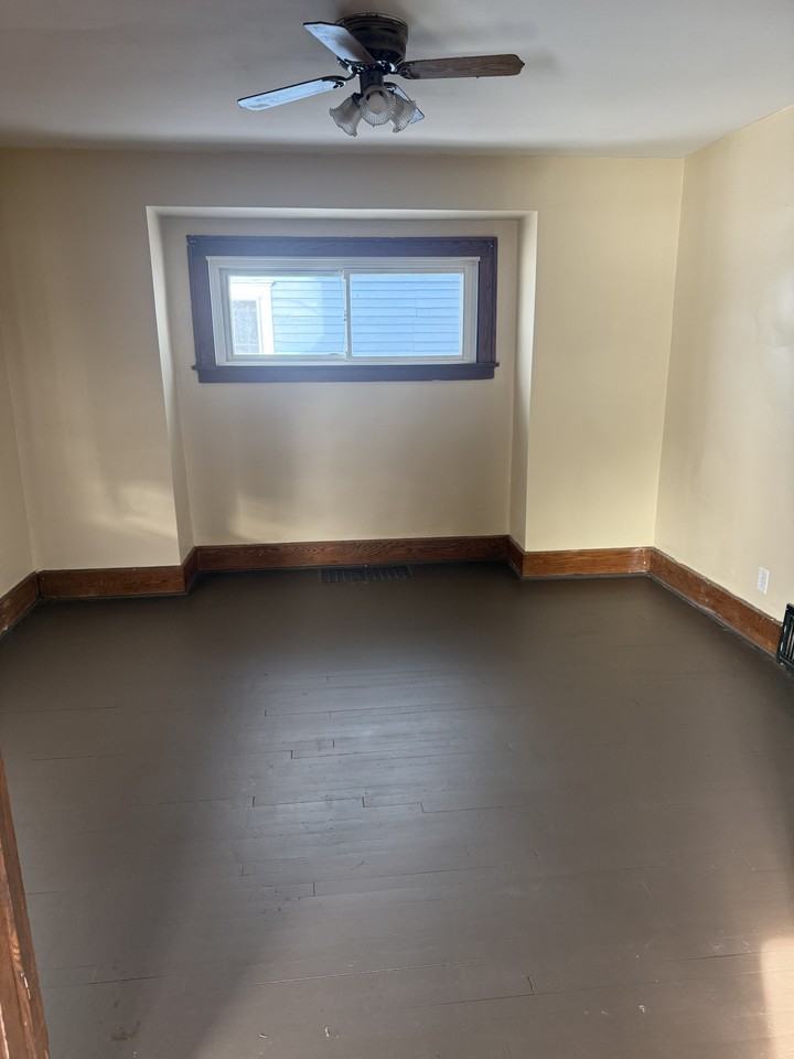 103 Rhoda Ave #1 - Photo 2 of 7