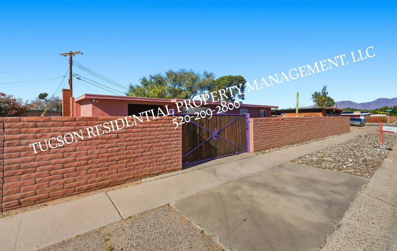 2402 S Calle Yucatan #1 - Photo 2 of 25