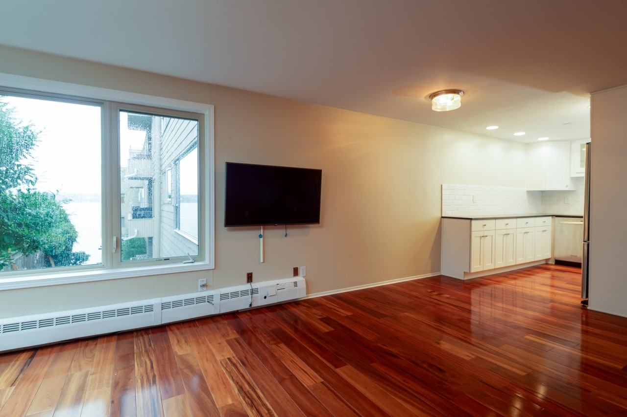 1600 43rd Ave E #201 - Photo 4 of 17