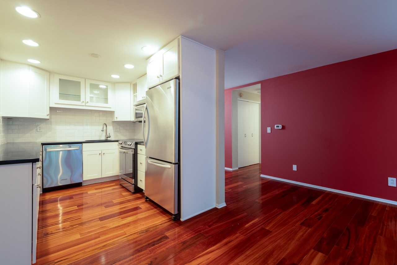 1600 43rd Ave E #201 - Photo 5 of 17