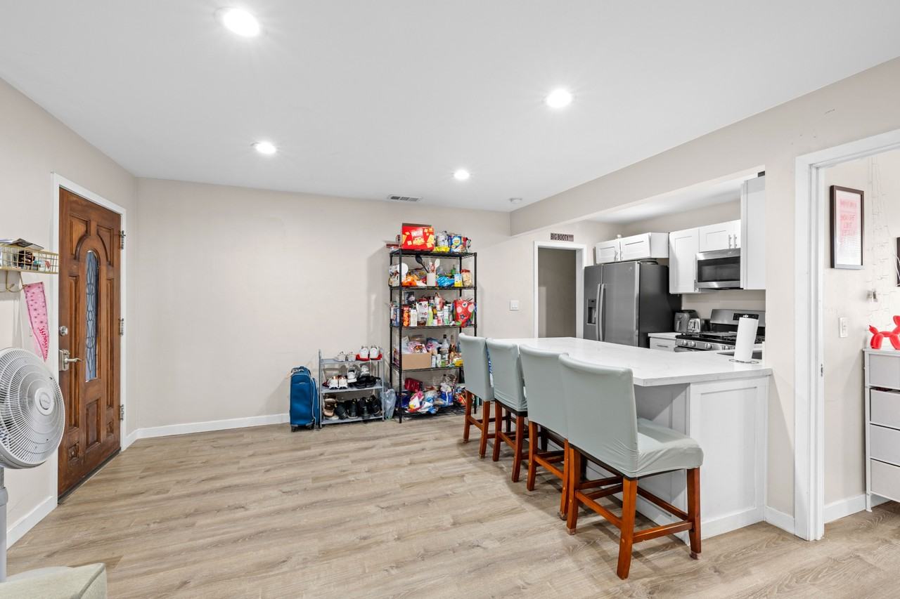 5039 Art St #1 - Photo 3 of 13