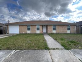 featured image of 3301 Pecan Dr #1