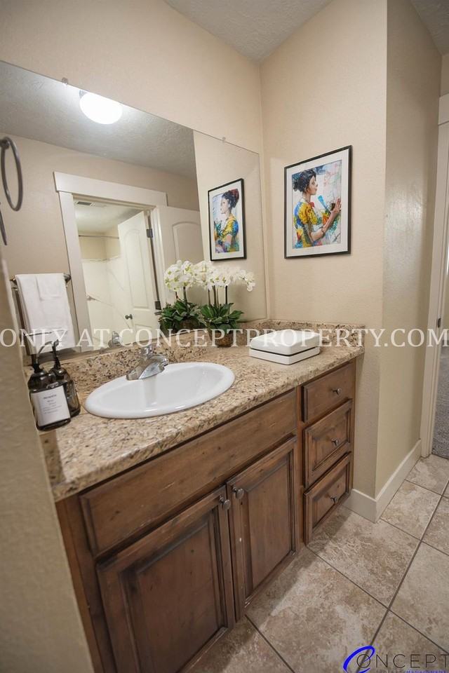 7108 South Highland Drive - Photo 7 of 45
