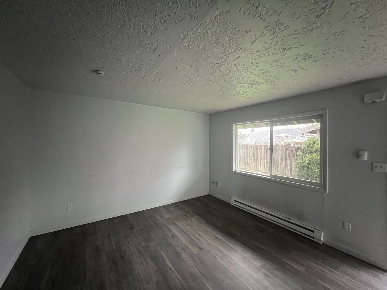 1955 Berry St Se #1955 - Photo 5 of 35