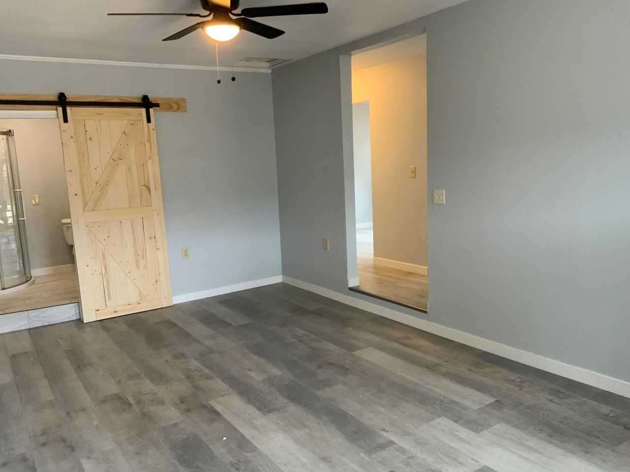 137 N Cherry St #1 - Photo 3 of 10