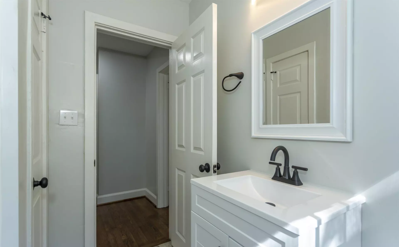 1523 44th St E #1 - Photo 4 of 41