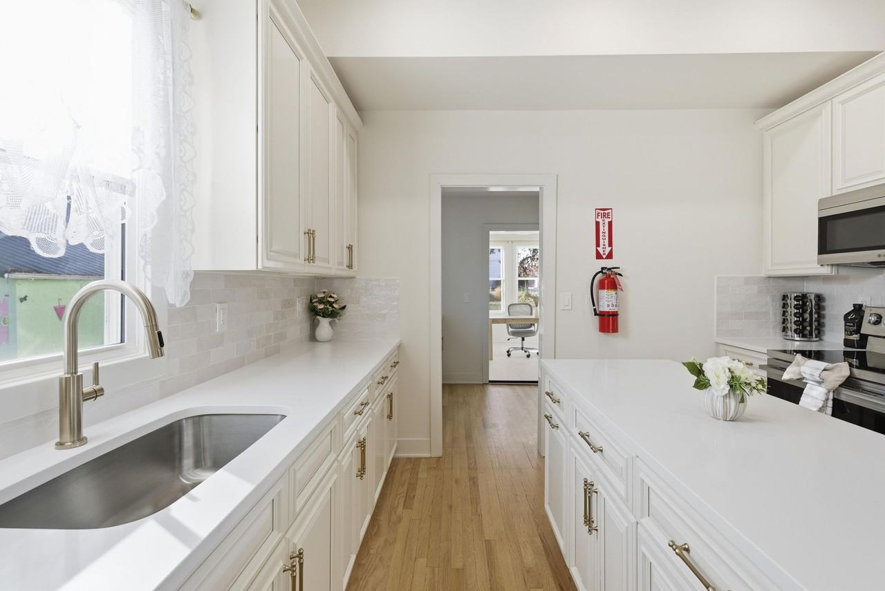 105 Sw 9th St #MAIN - Photo 5 of 50