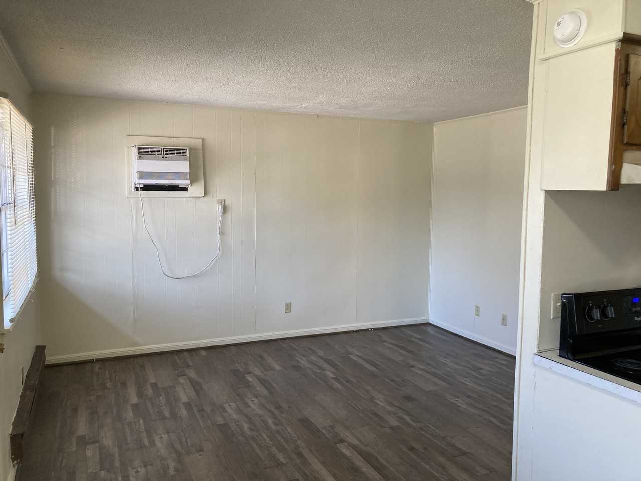 604 N 35th St #3 - Photo 3 of 17