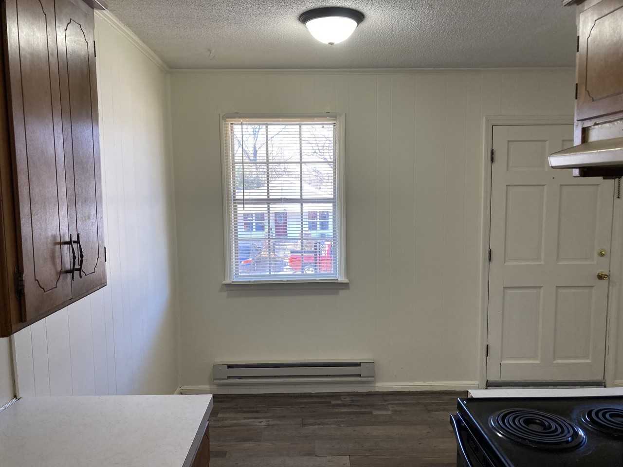 604 N 35th St #3 - Photo 5 of 17