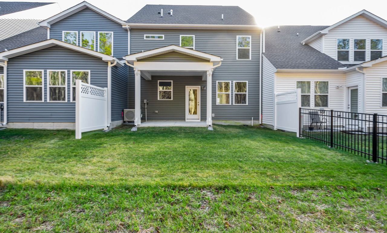 383 Scranton Ln #1 - Photo 3 of 32