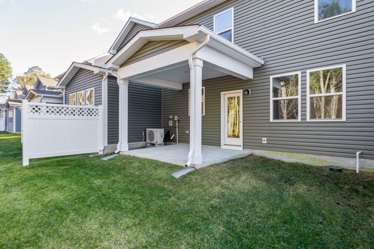 383 Scranton Ln #1 - Photo 4 of 32