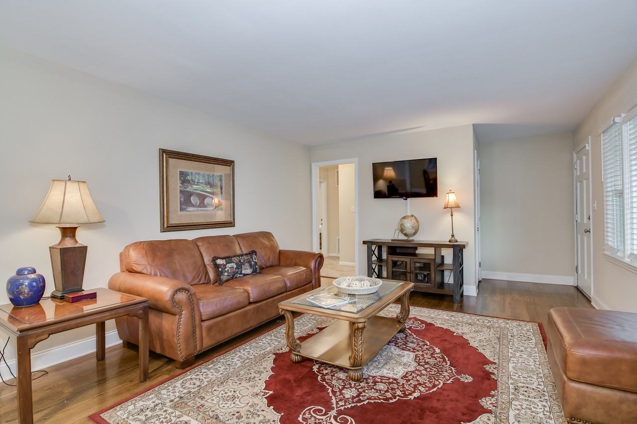 2415 Apricot Ln #1 - Photo 4 of 29