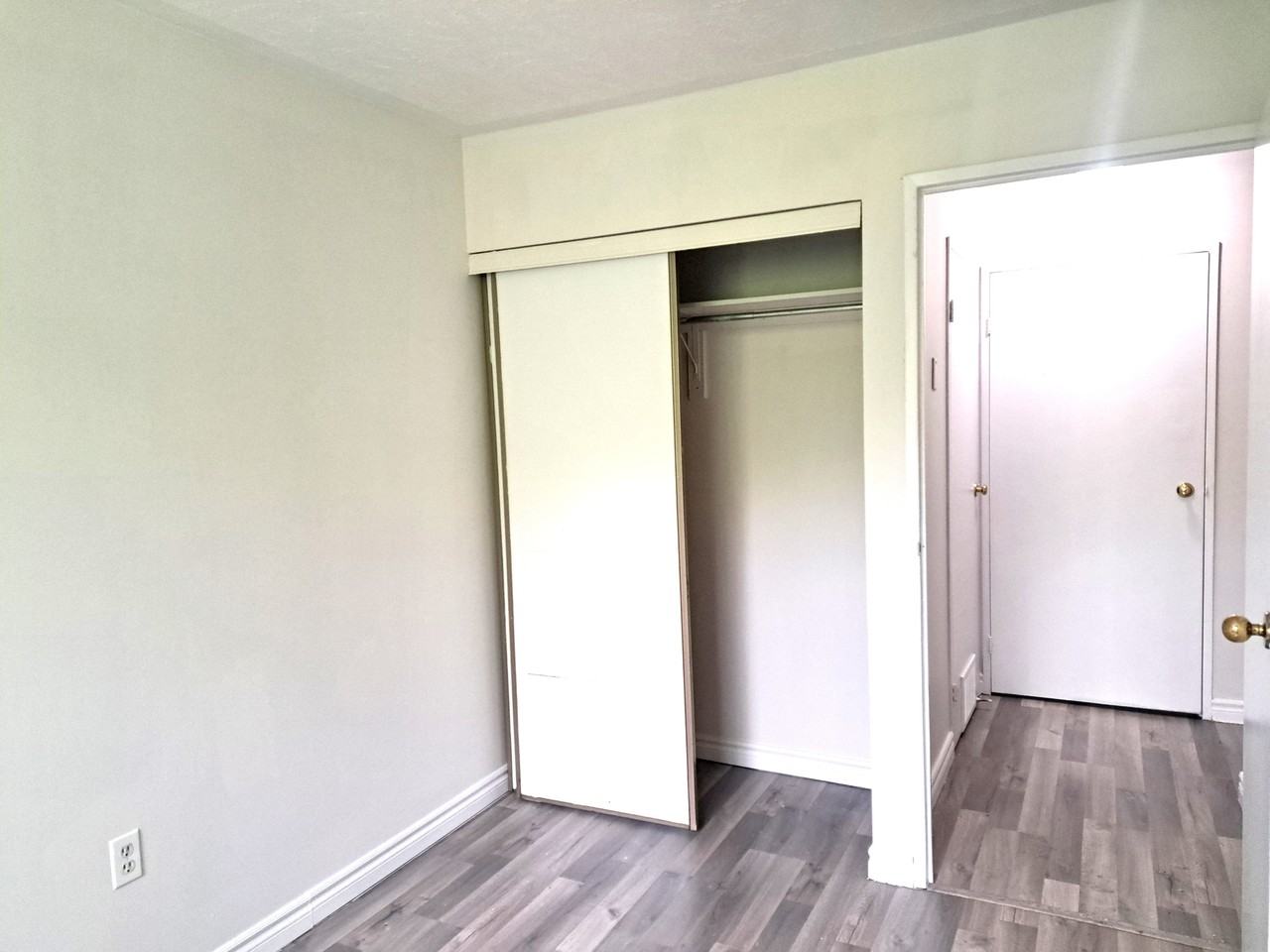 130 Park Ave E #408 - Photo 5 of 9