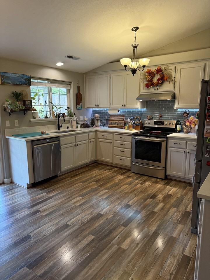 624 Clearview Way #1 - Photo 2 of 2