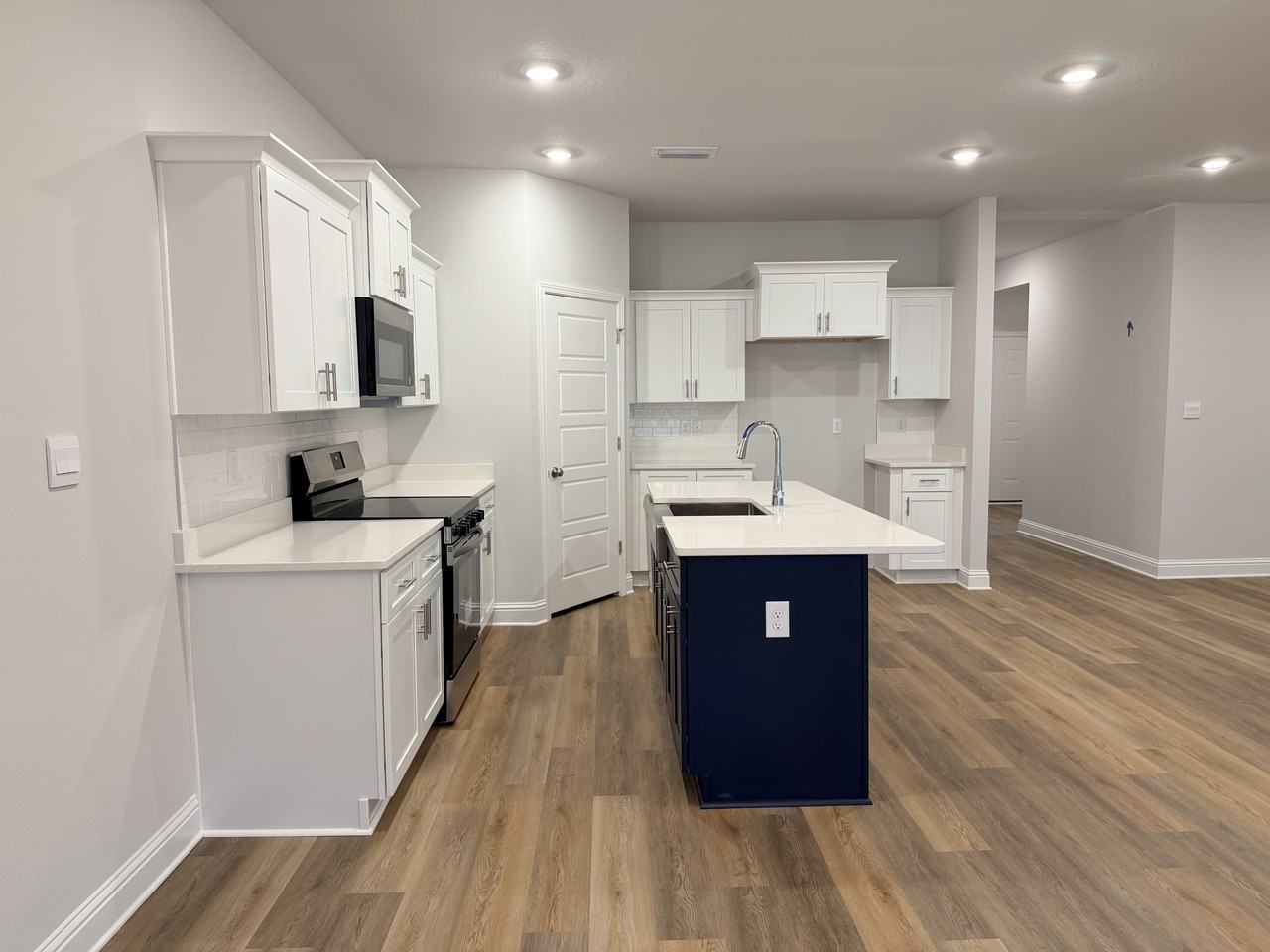 7307 Hawkins Mnr #1 - Photo 7 of 24