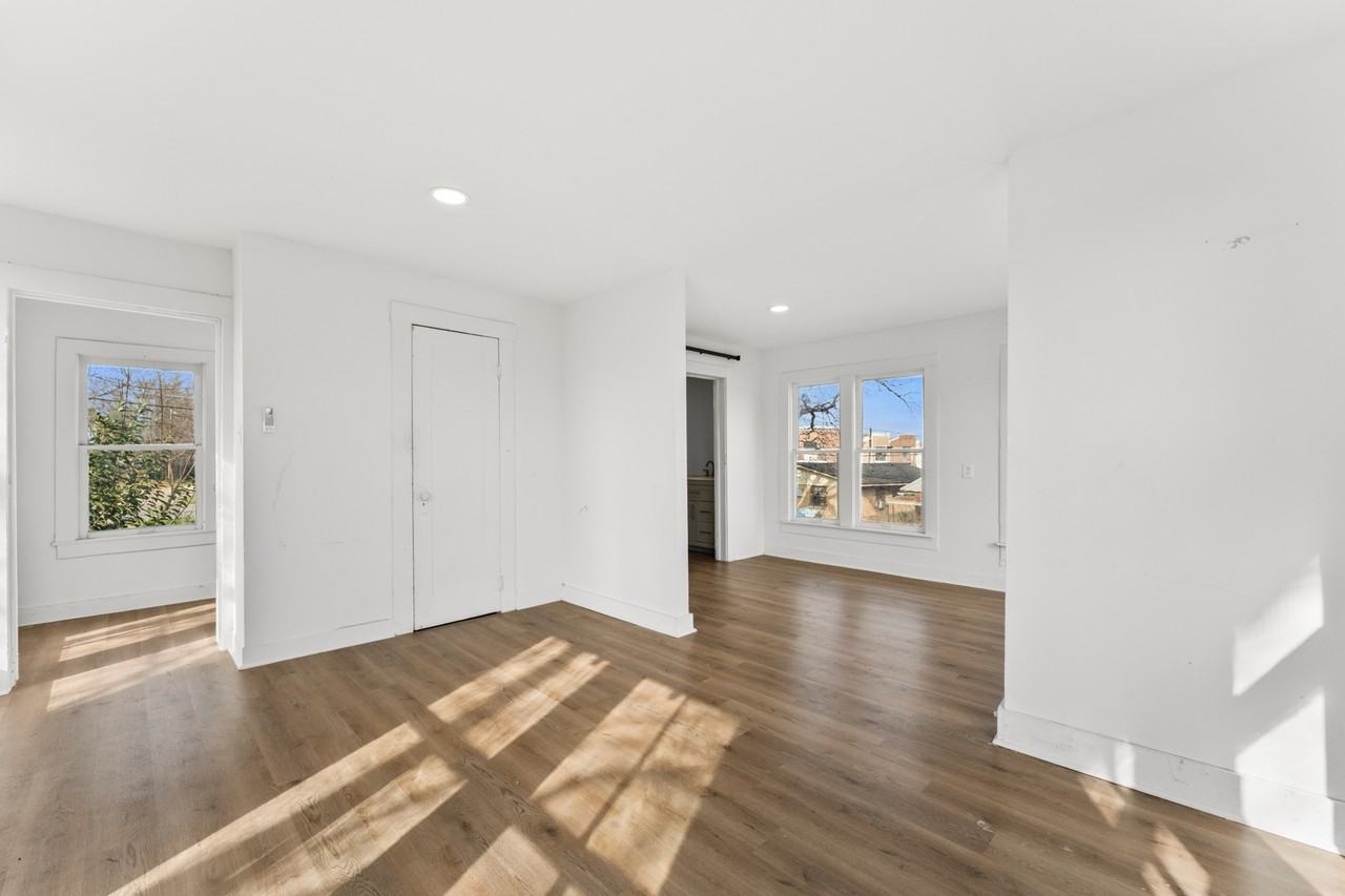 1320 N 9th St #B - Photo 5 of 8