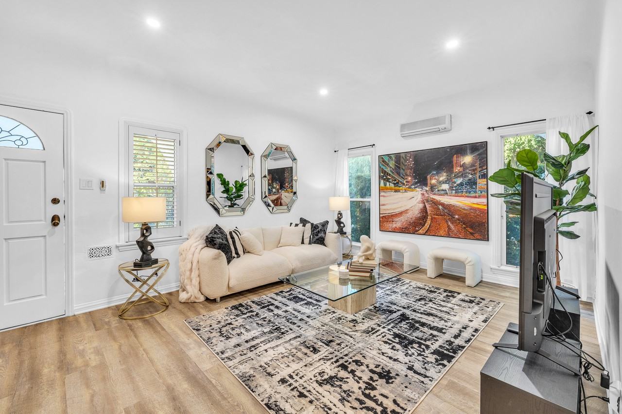 8700 Bonner Dr #1 - Photo 3 of 41