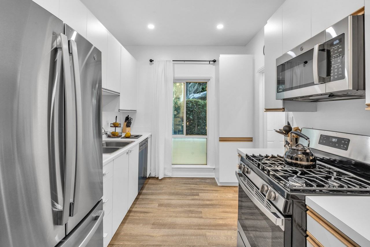 8700 Bonner Dr #1 - Photo 7 of 41